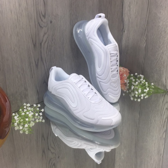 💎 NIKE WMNS AIR MAX 720 white/white-MLTC platinum - Picture 2 of 8